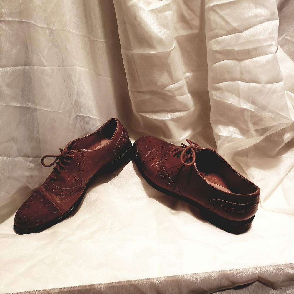 Brown leather Oxford loafers